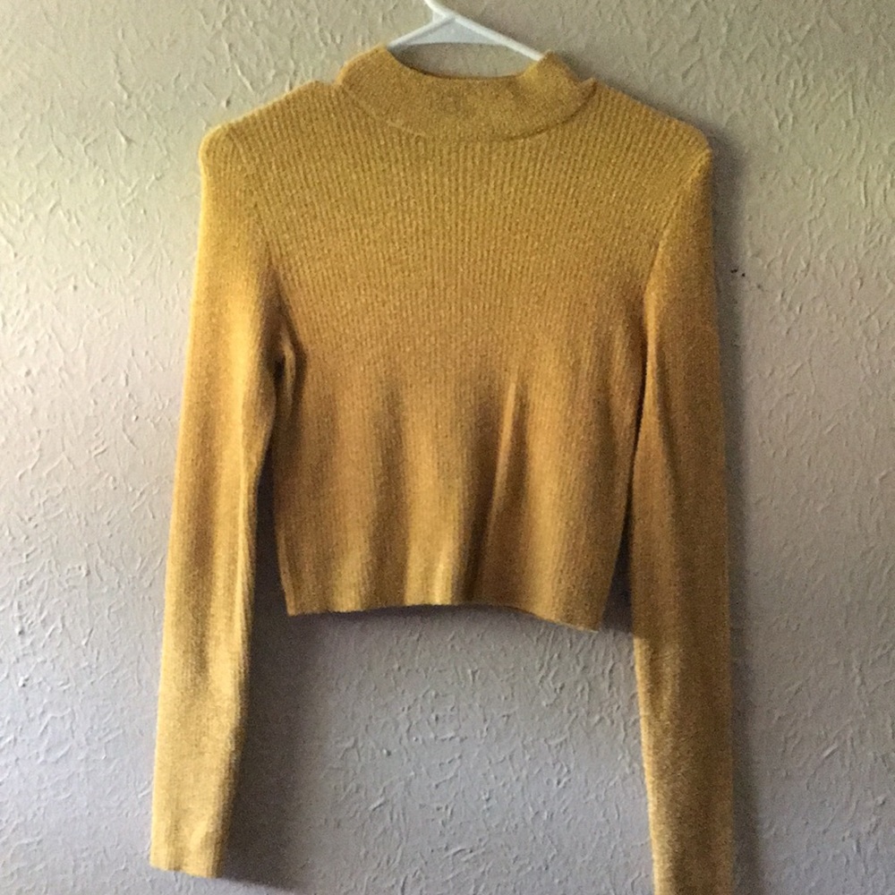 Cropped mustard yellow ribbed sweater